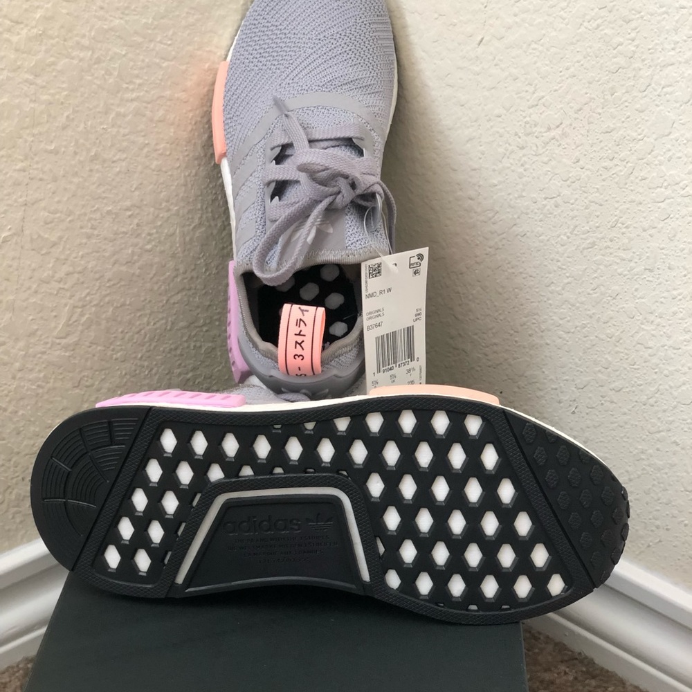 NMD R1 - Picture 3 of 7